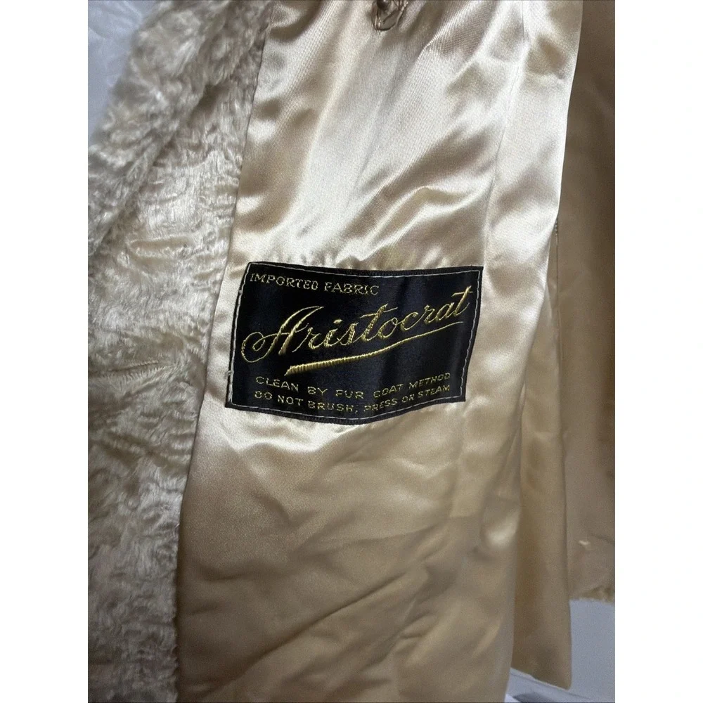 Aristocrat Women's Vintage Wool Blend‎ Fur Trim Coat Ivory Tan Short Sm/med 60's